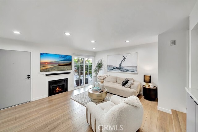 Building Photo - 14727 Magnolia Blvd