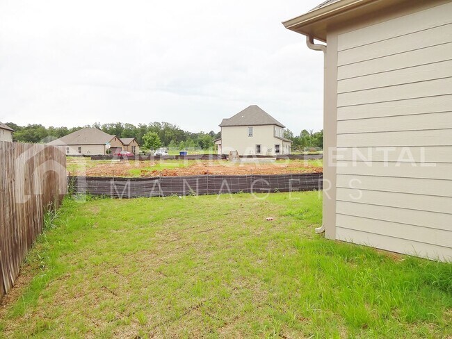 Building Photo - Home for Rent in McCalla! AVAILABLE NOW!! ...