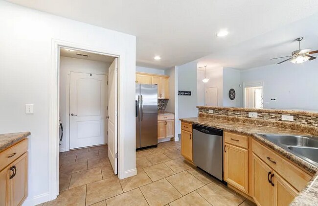 Building Photo - 4400 Orrine St