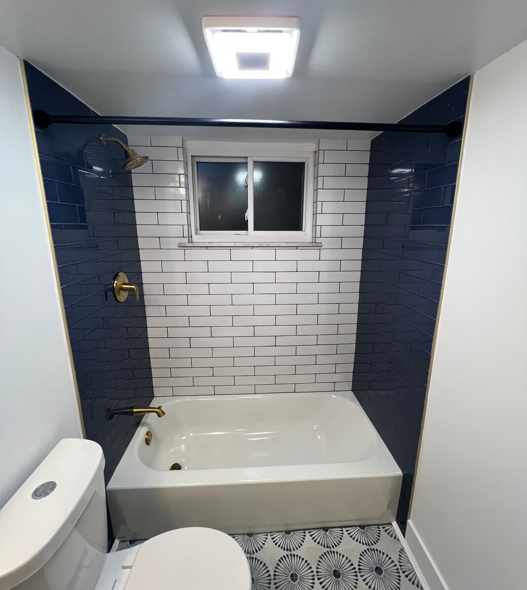 Building Photo - 3275 Gayway Ct