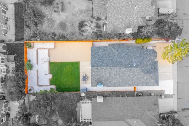 Building Photo - 1059 Chesterfield Ct