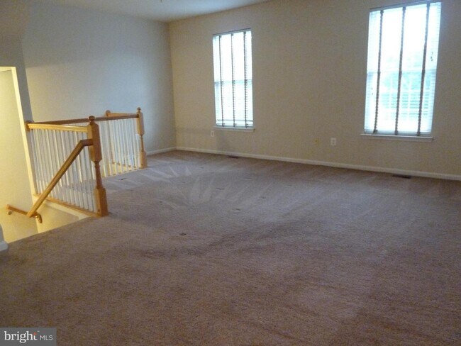 Primary Photo - 231 Braxton Way