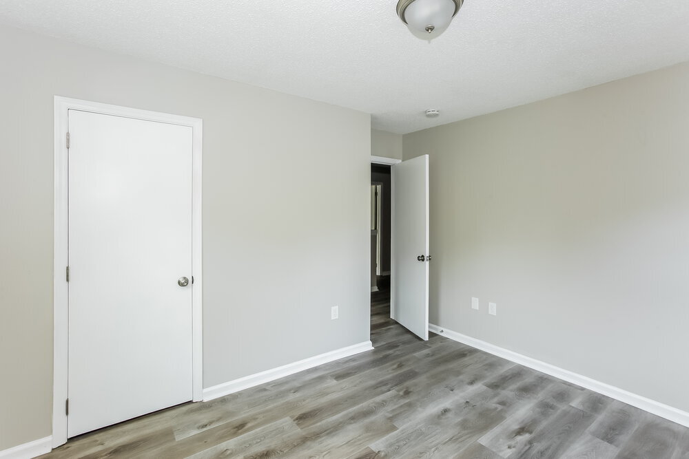 Building Photo - 10641 Starwood Ave