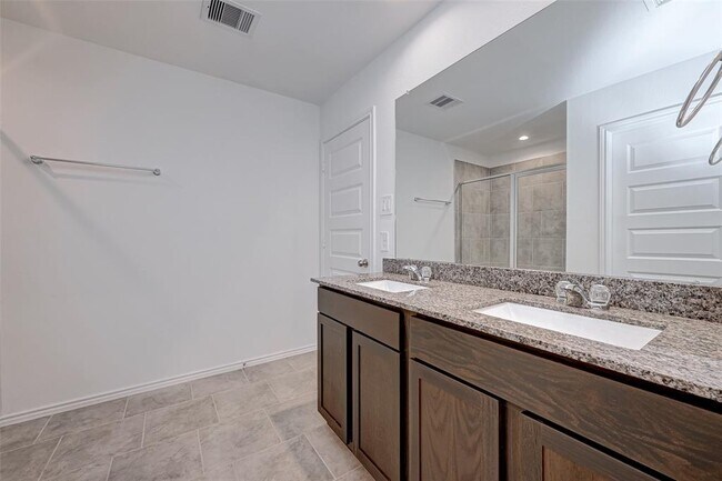 Building Photo - 1123 Lipizzan Ln