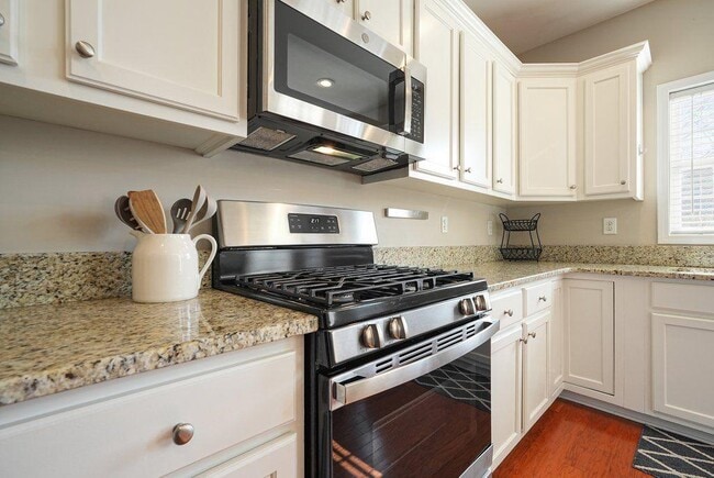 Building Photo - 3803 Waters Edge Trail