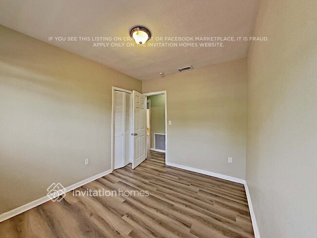 Building Photo - 630 E 65th St