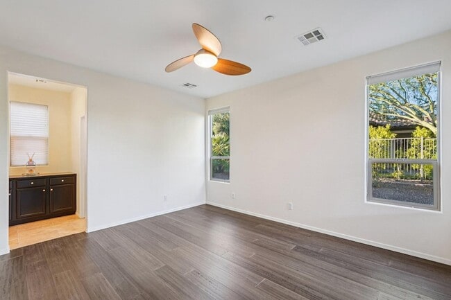 Building Photo - 12600 W Rosewood Ln