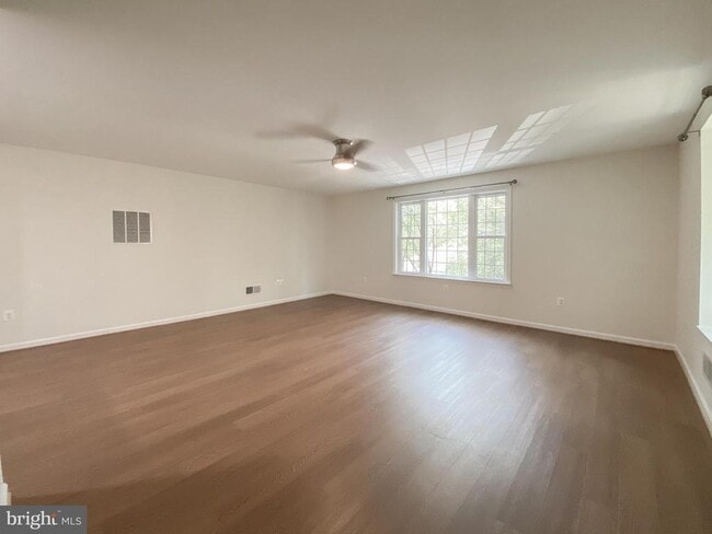 Building Photo - 3340 Holland Cliffs Rd