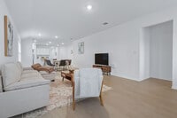 Building Photo - 591 Sormonne Lp