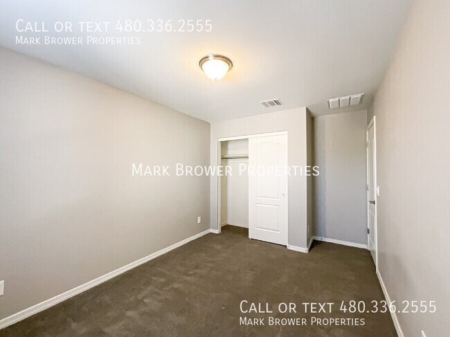 Building Photo - 3328 W Hayduk Rd