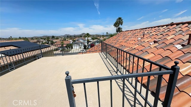 Building Photo - 30537 Longhorn Dr