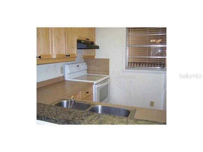Building Photo - 3700 S Osprey Ave