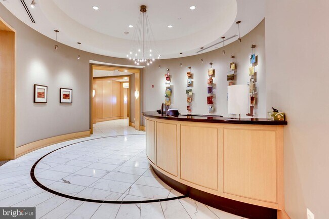Building Photo - 155 Potomac Passage