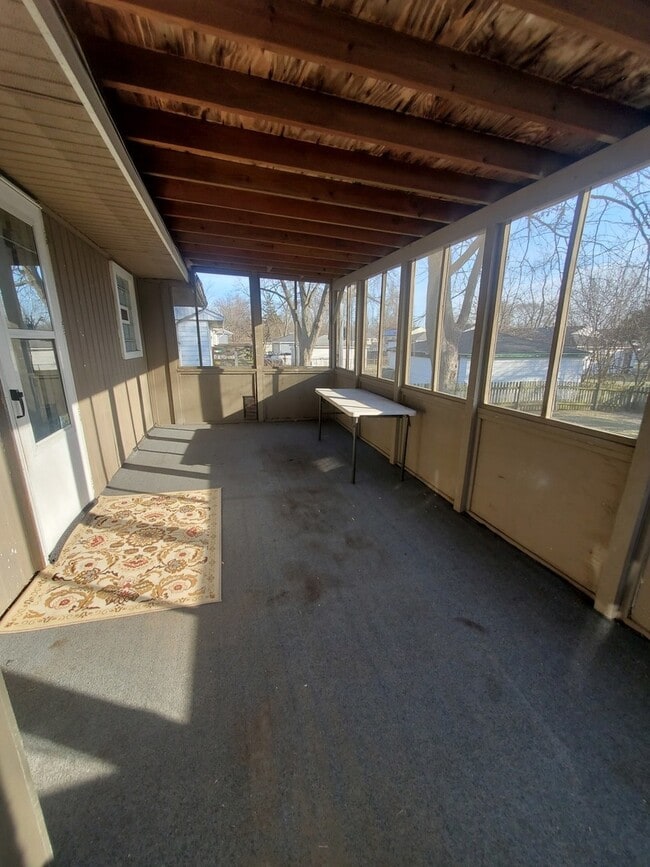 Building Photo - 450 E Mulberry Ct