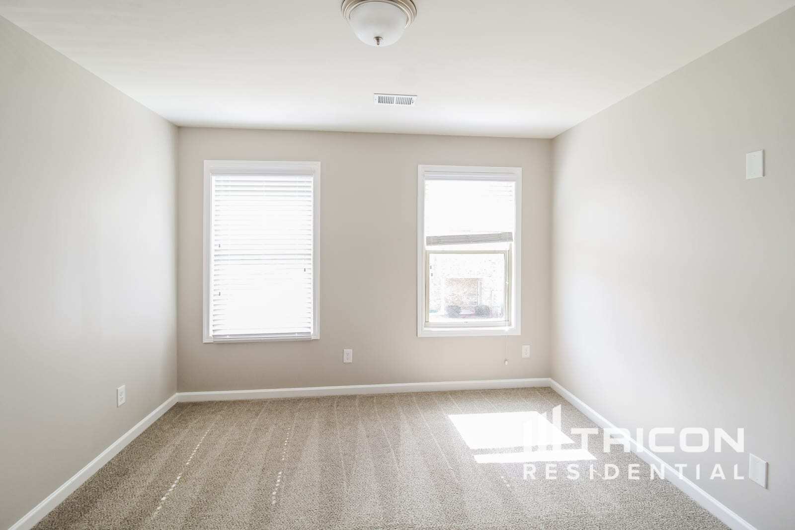 Building Photo - 528 Trickum Hill Dr