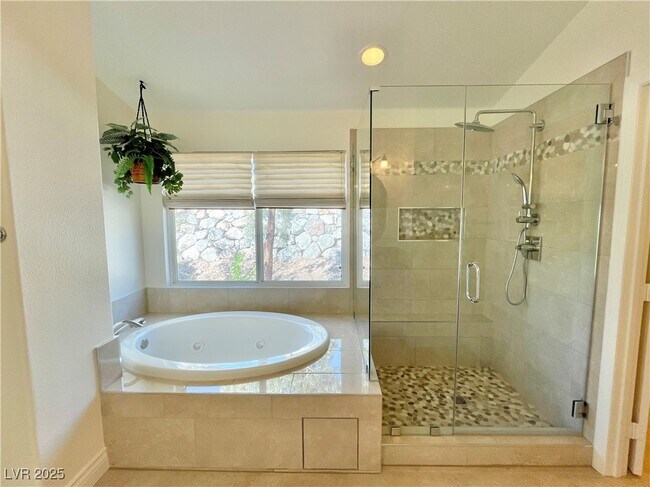 Building Photo - 1590 Sabatini Dr