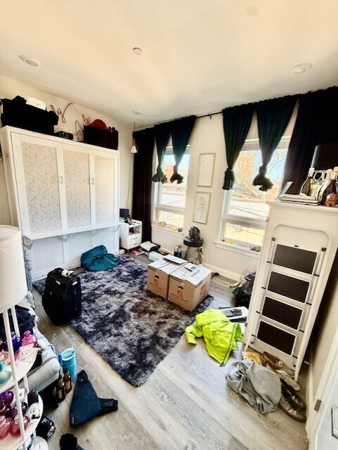 Building Photo - 5 Fremont St