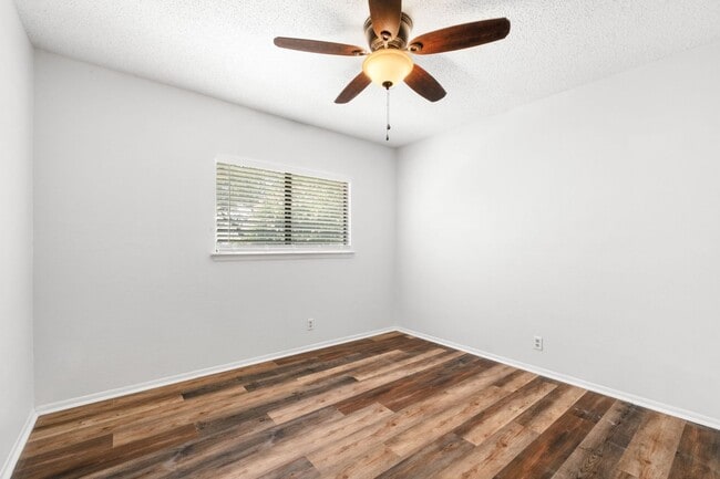 Building Photo - MOVE-IN READY REMODELED RENTAL HOME LOCATED IN NORTHWEST CROSSING