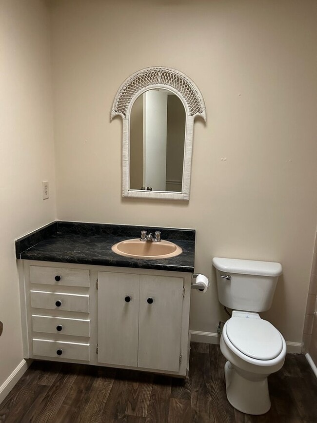 Building Photo - Southside Savannah -Windsor Forest West