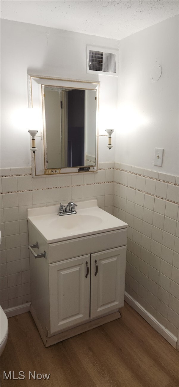 Building Photo - 920 Shehy St