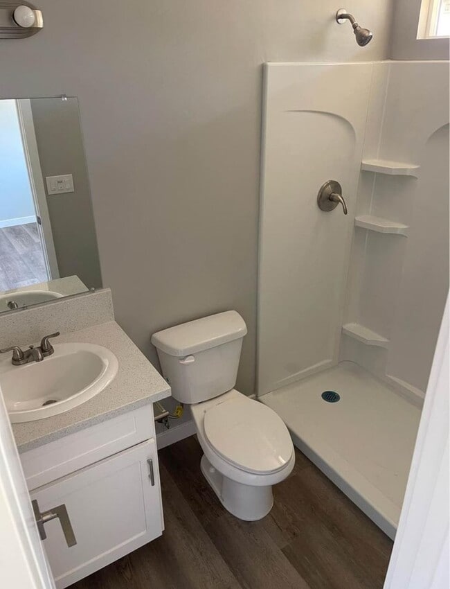Building Photo - 3 bedrooms townhome in National City
