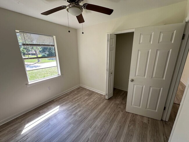 Building Photo - 5270 Mattox St