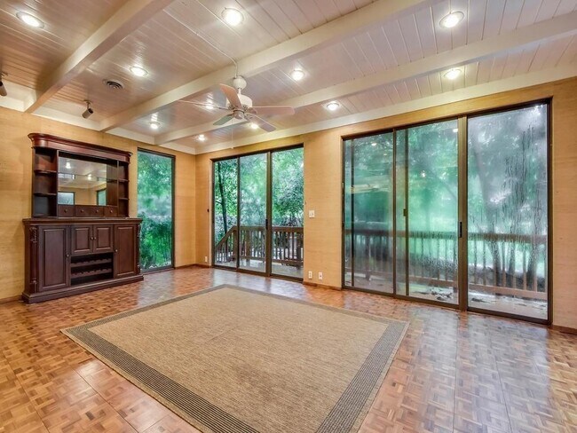 Building Photo - 800 Leonard St