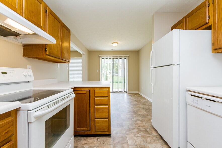 Building Photo - 5040 Harpers Ln