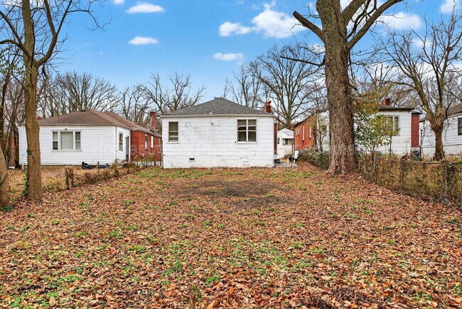 Building Photo - 7137 Garesche Ave