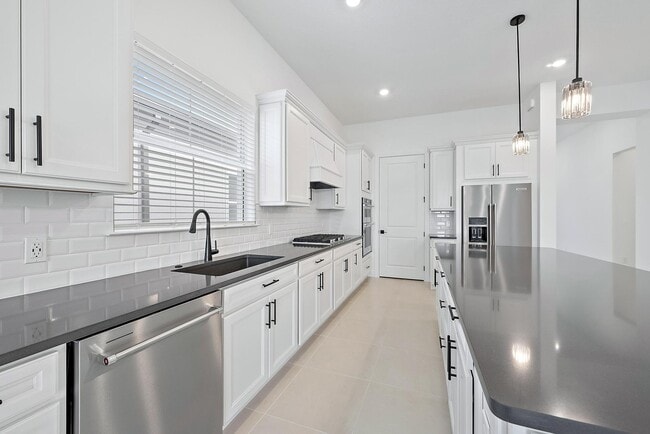 Building Photo - 10720 Northbrook Cir