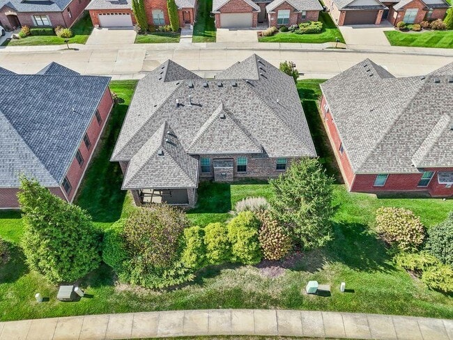 Building Photo - 1811 Trellis Ln