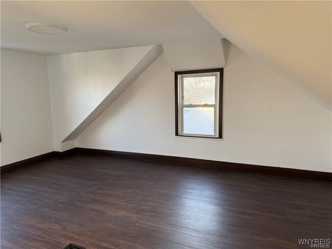 Building Photo - 104 Balbach Dr