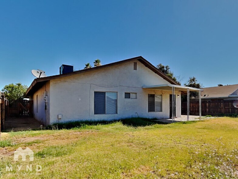 Building Photo - 5643 W Golden Ln