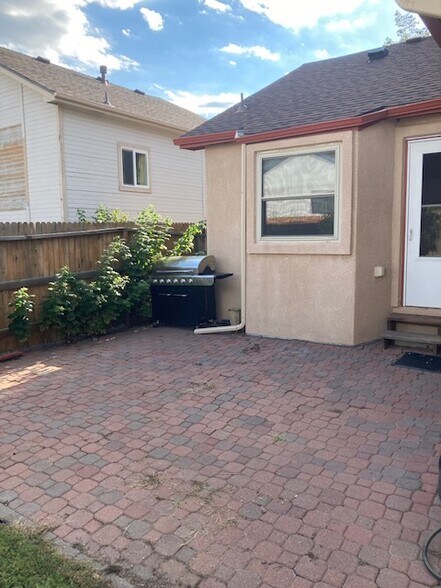 Backyard patio - 5887 Granby Hill Dr