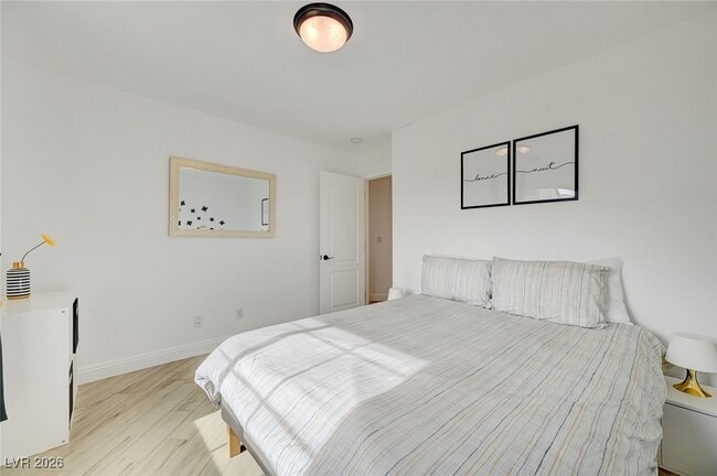 Building Photo - 5556 Dancing Fox Ct