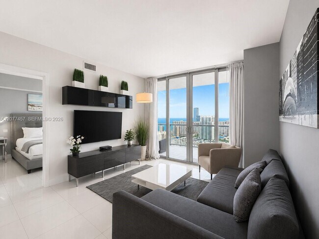 Building Photo - 2600 E Hallandale Beach Blvd