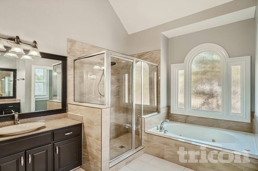 Building Photo - 3835 Bay Grove Way