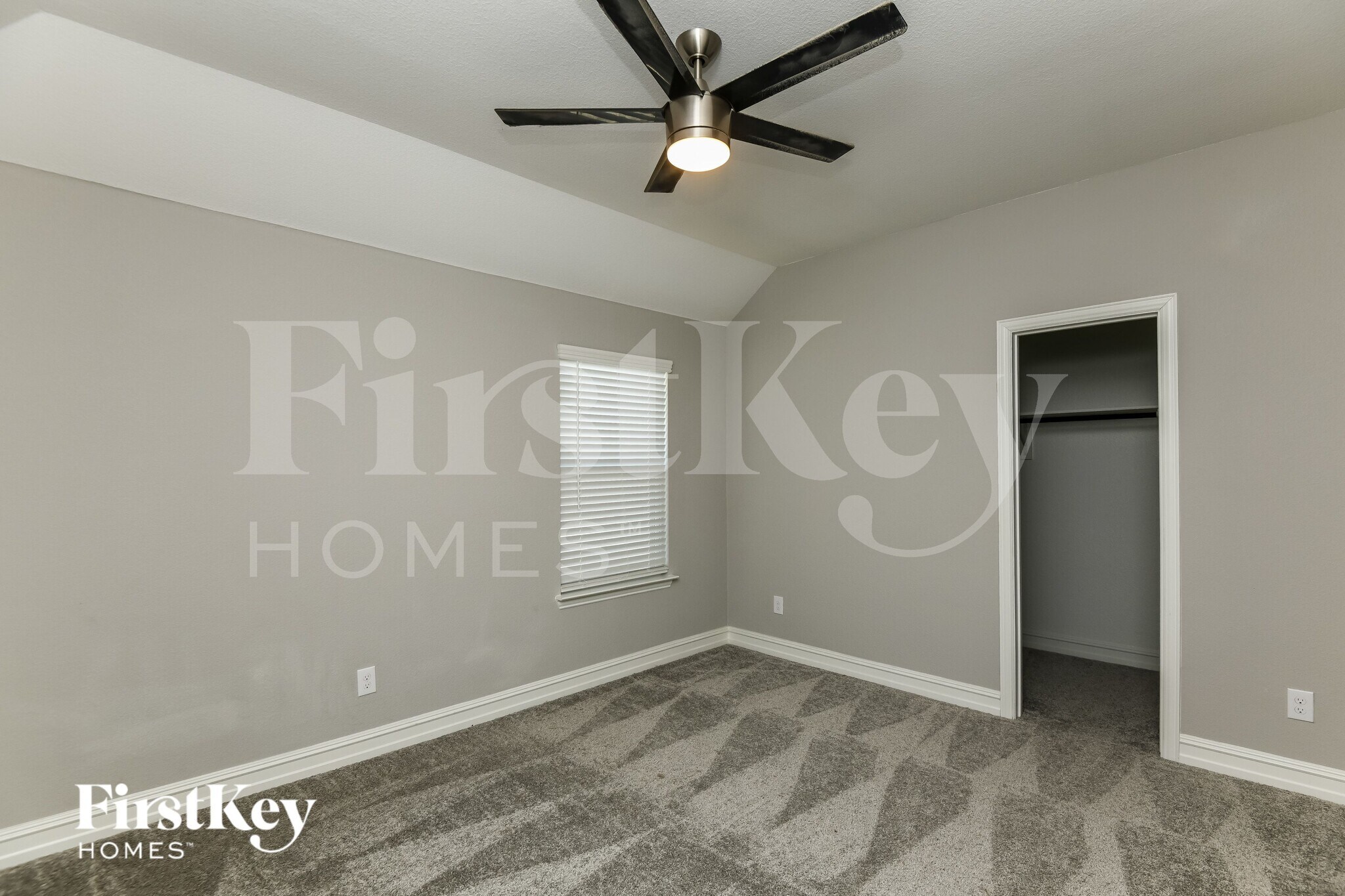 Building Photo - 937 Crest Breeze Dr