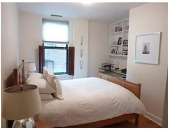 Building Photo - 75 Clarendon St