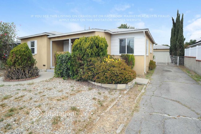 Building Photo - 11063 Kittridge St