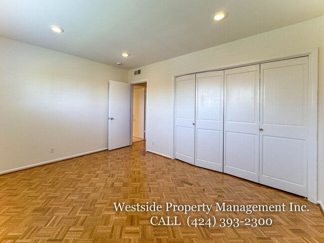 Building Photo - 16951 Ivadel Pl