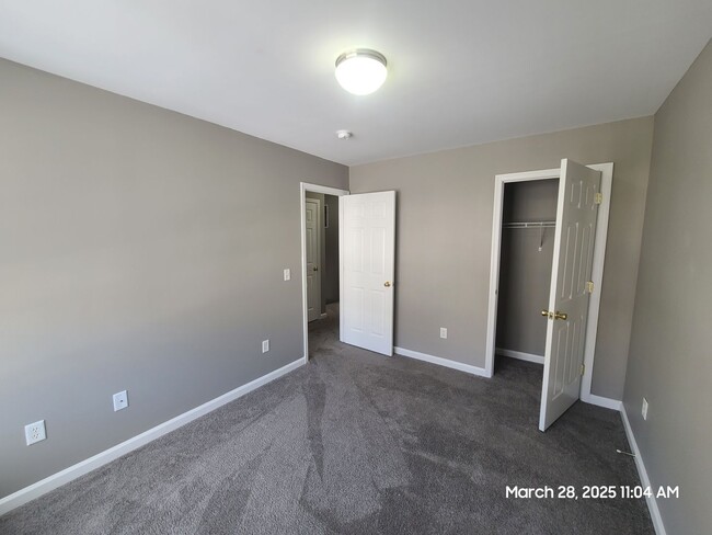 Building Photo - 3 Bedroom Townhome for Rent in Waynesboro