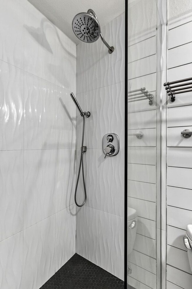 Building Photo - Charming and Cozy Air-Conditioned High Point Rambler (1st Month Free)