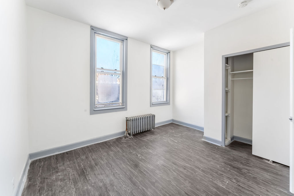 Building Photo - 549 9th St