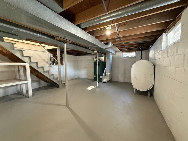 Building Photo - 2 Cochituate Rd