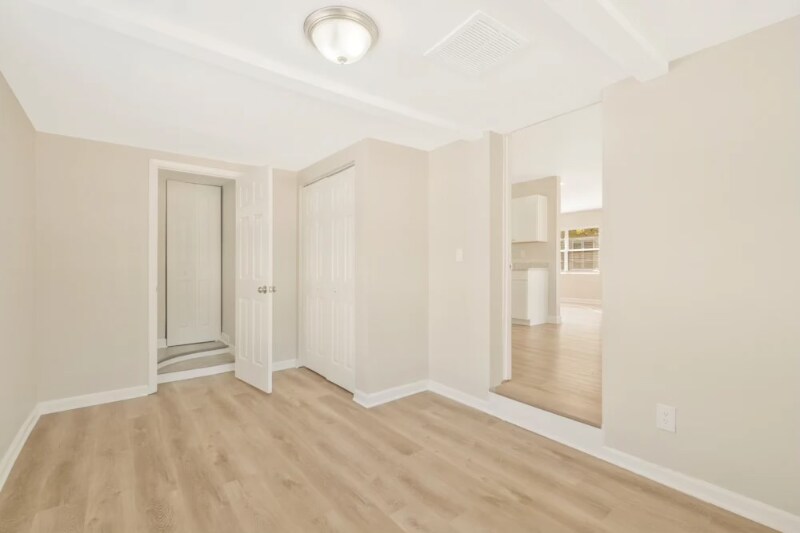 Building Photo - 4565 Merrimac Ave