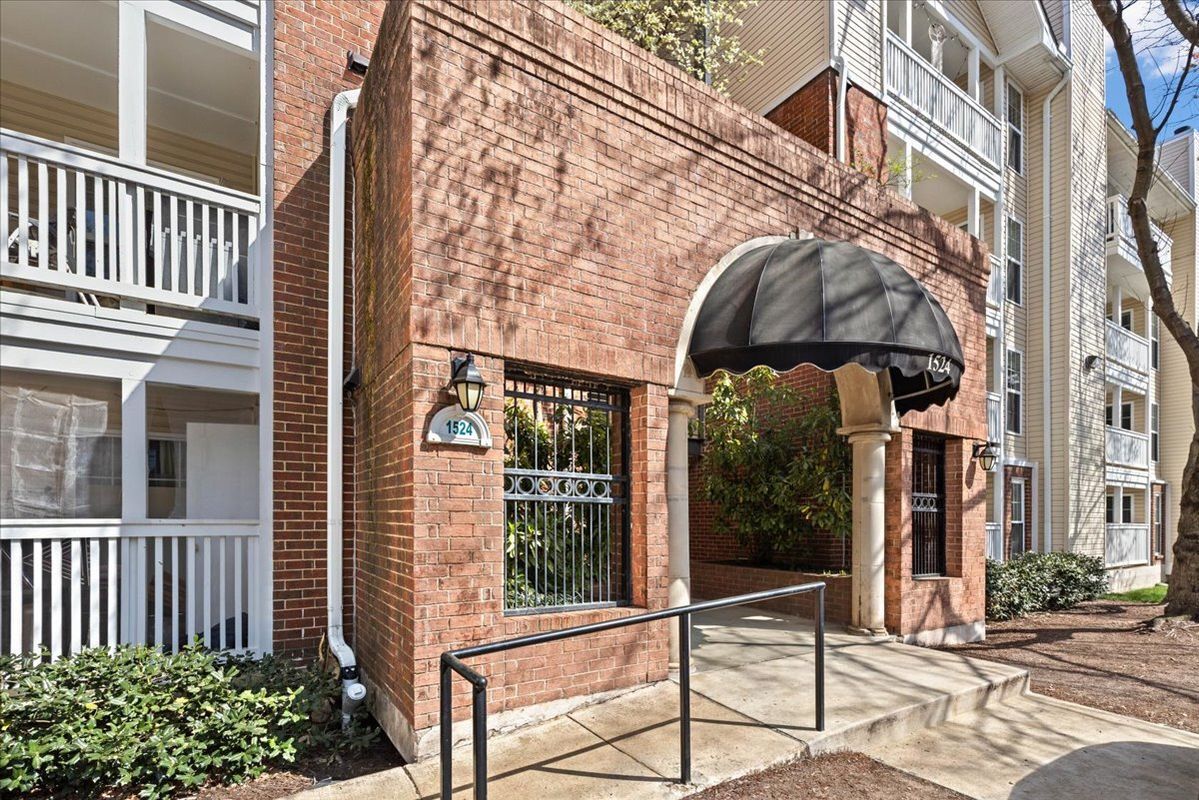 Building Photo - 1524 Lincoln Way