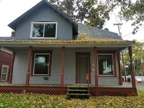 Building Photo - 10 N Touchet St