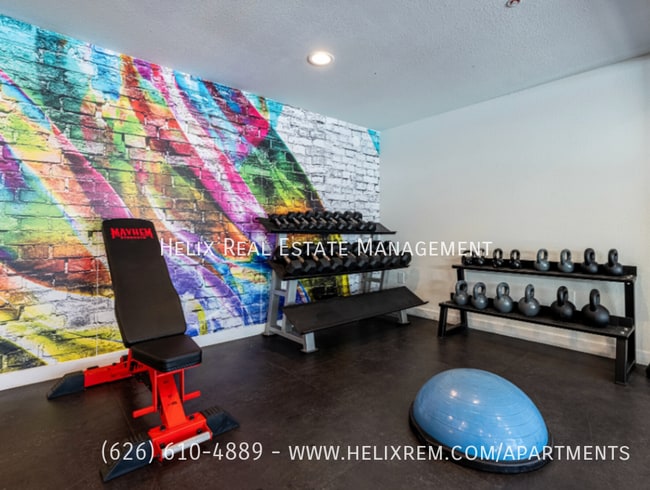 Building Photo - 6353 Rosemead Blvd