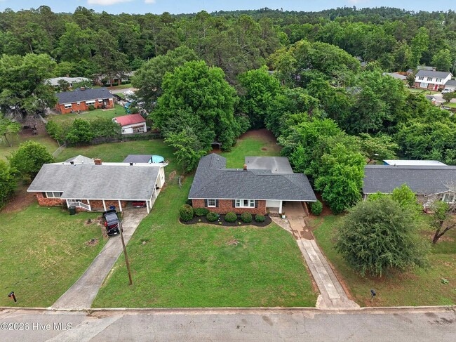 Building Photo - 1429 Waccamaw Dr